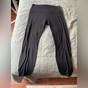 Lulu cropped align, black pattern